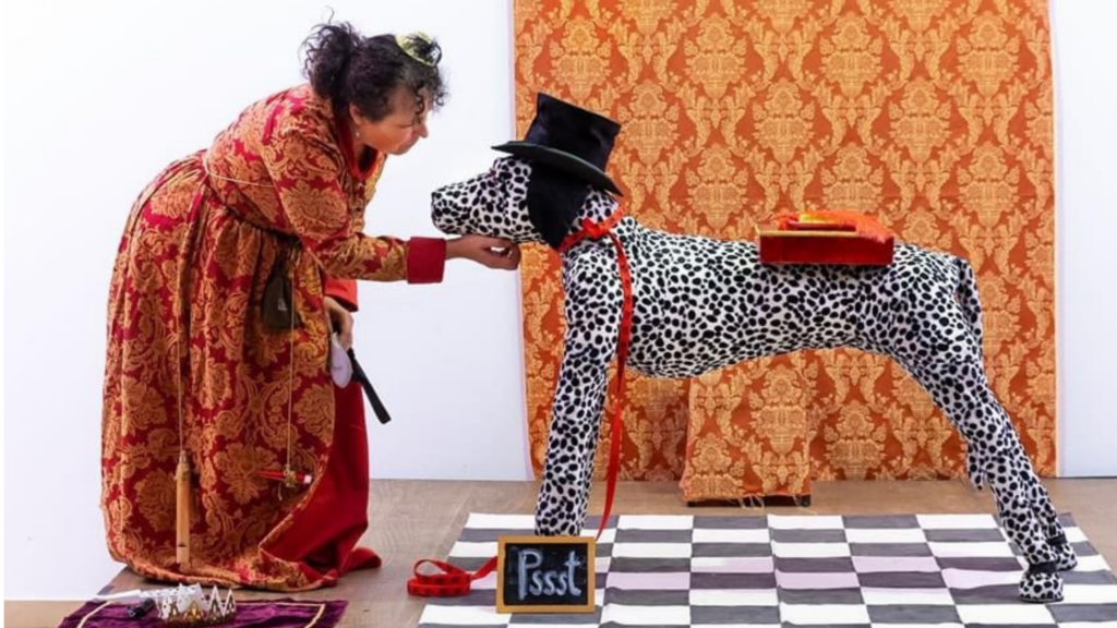 Köpek Biti Sirki